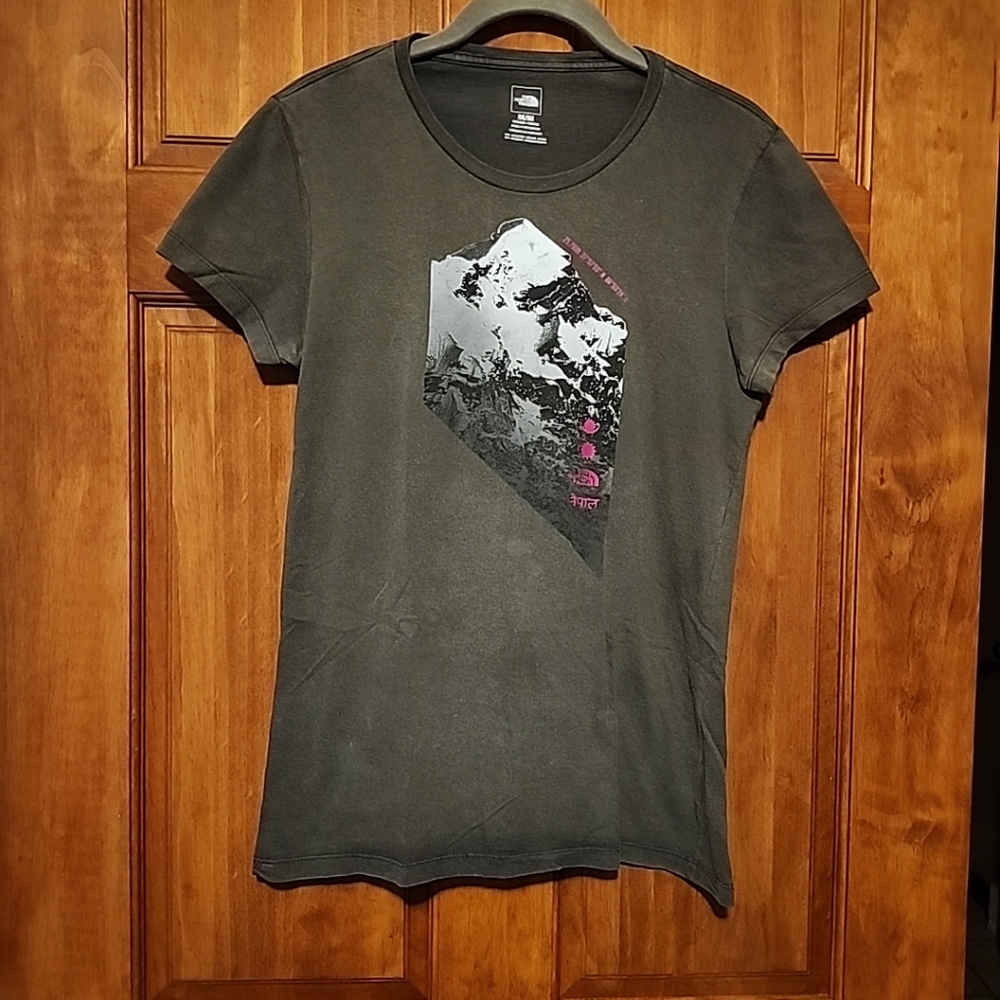 The North Face Graphic Logo Capped Sleeve T-shirt Tagless Cautro Peak